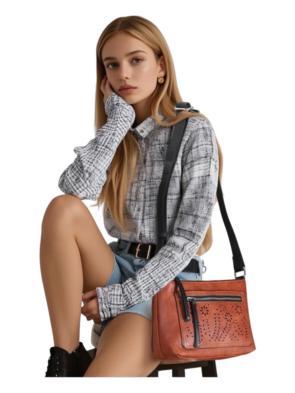 LADY CONCEAL Hailey Crossbody Conceal Carry Bag - Picture 3 of 7